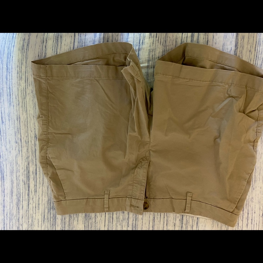 Old Navy size 10 khaki shorts